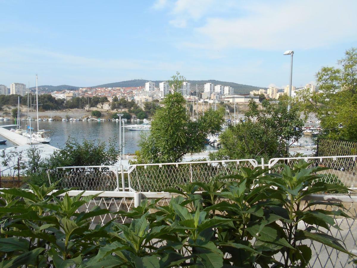 Apartments Ema Šibenik Exteriör bild
